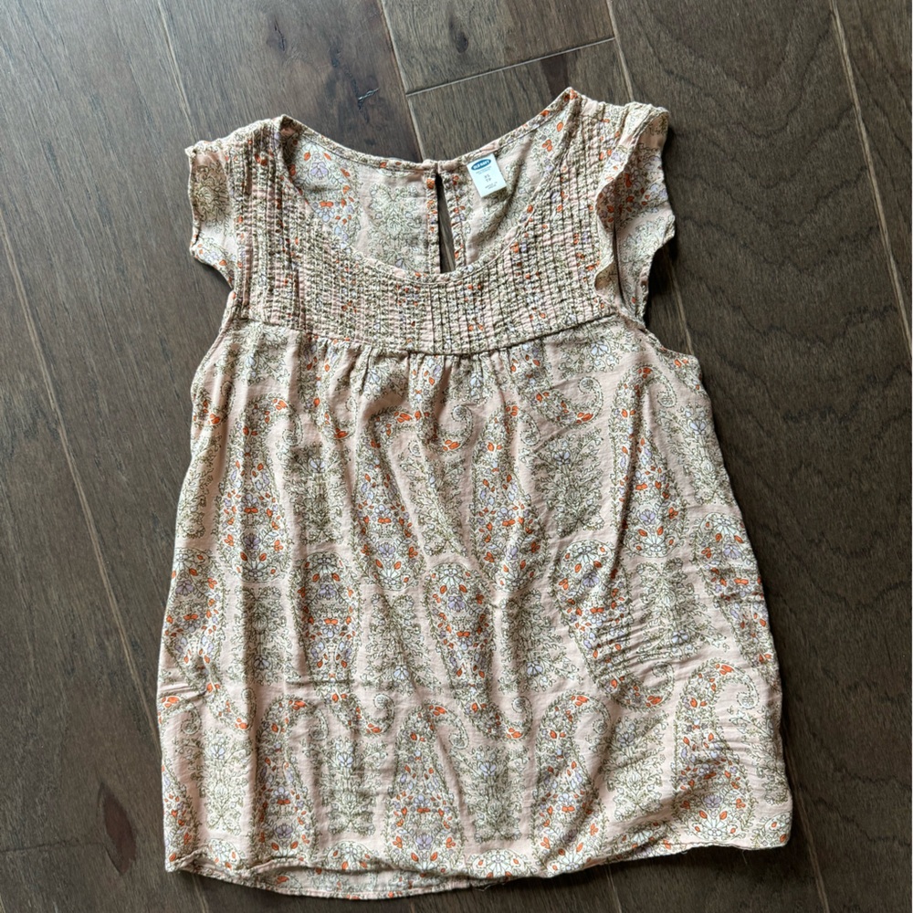 Old Navy Flutter Sleeve Top